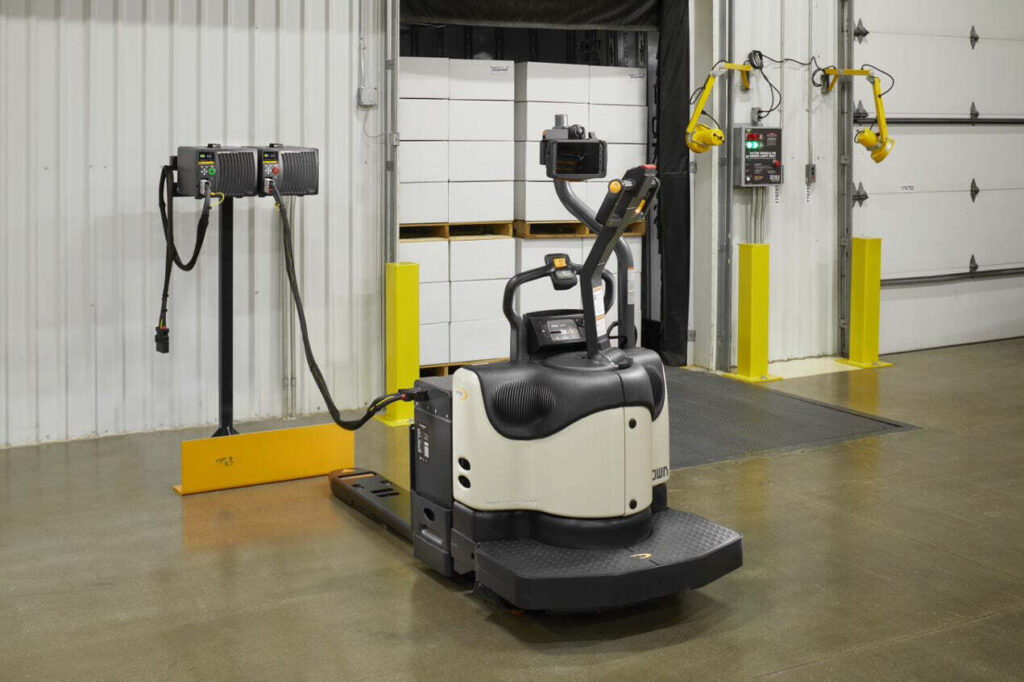 how many amps to charge a pallet jack