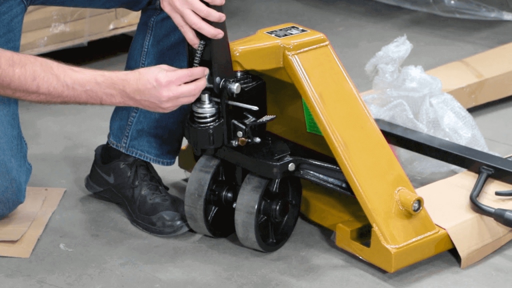 how to bleed air from a pallet jack